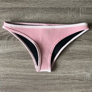 Hoaka pink velvet cheeky bottom NWOT